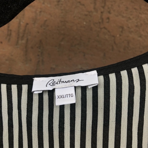 Vertical Stripe Collared Top - Picture 3 of 3